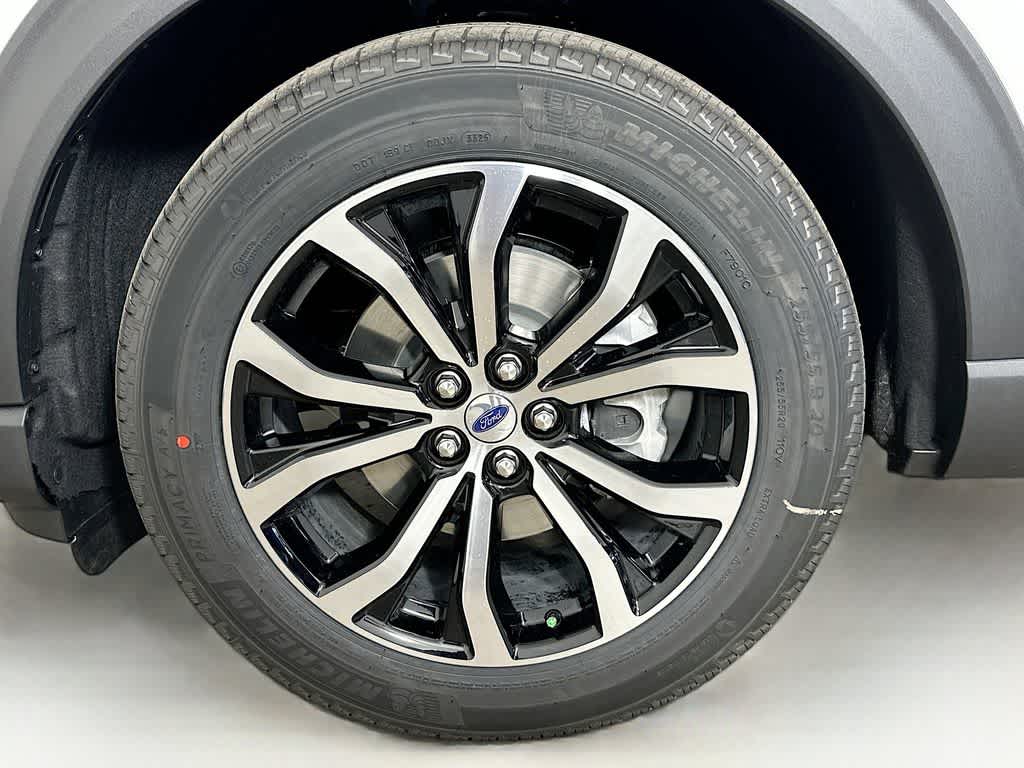 Thumbnail: 2026 Ford Explorer - 8