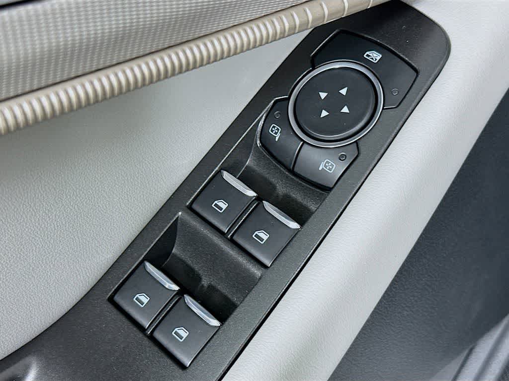 Thumbnail: 2025 Ford Explorer - 29