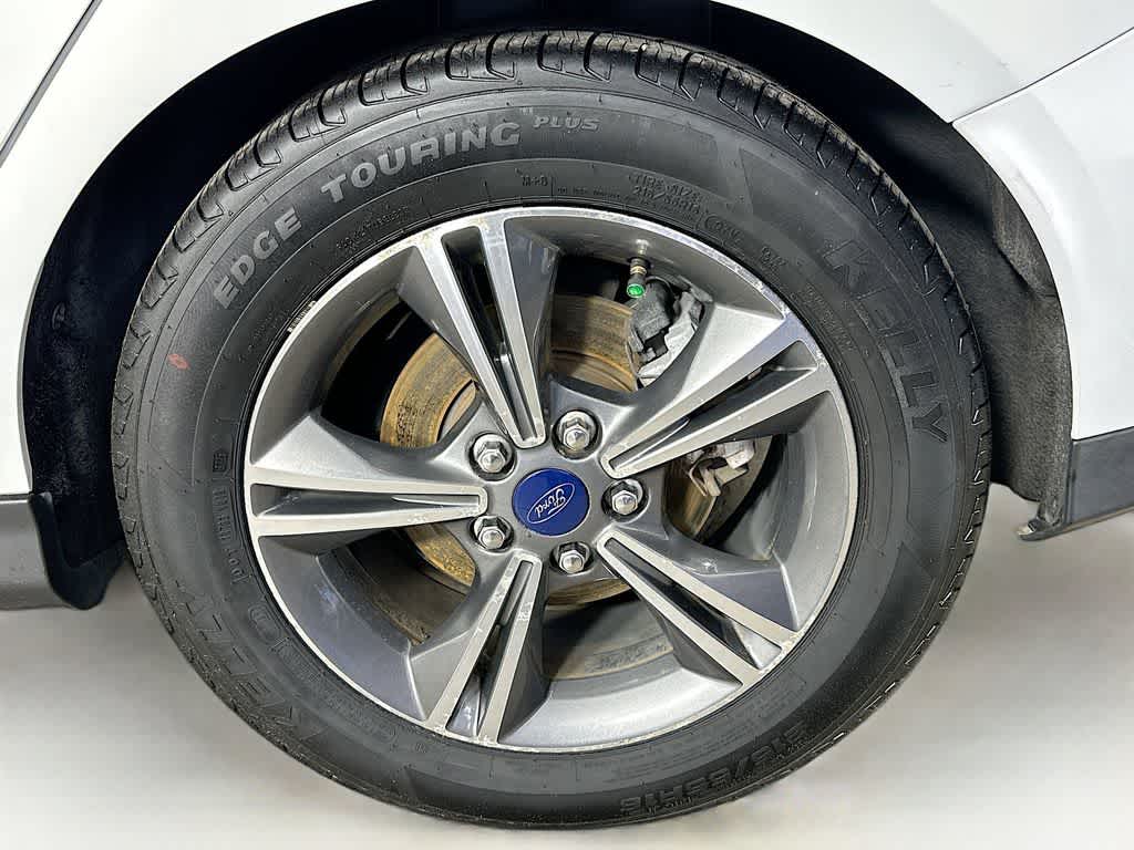 Thumbnail: 2016 Ford Focus - 8