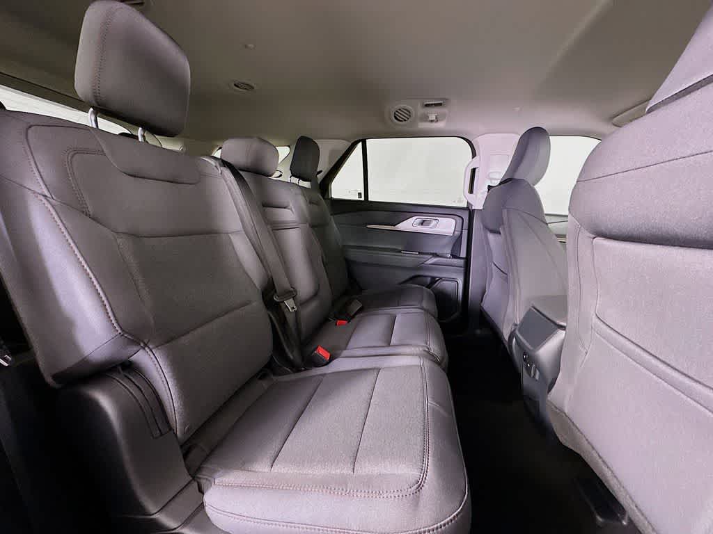 Thumbnail: 2026 Ford Explorer - 32