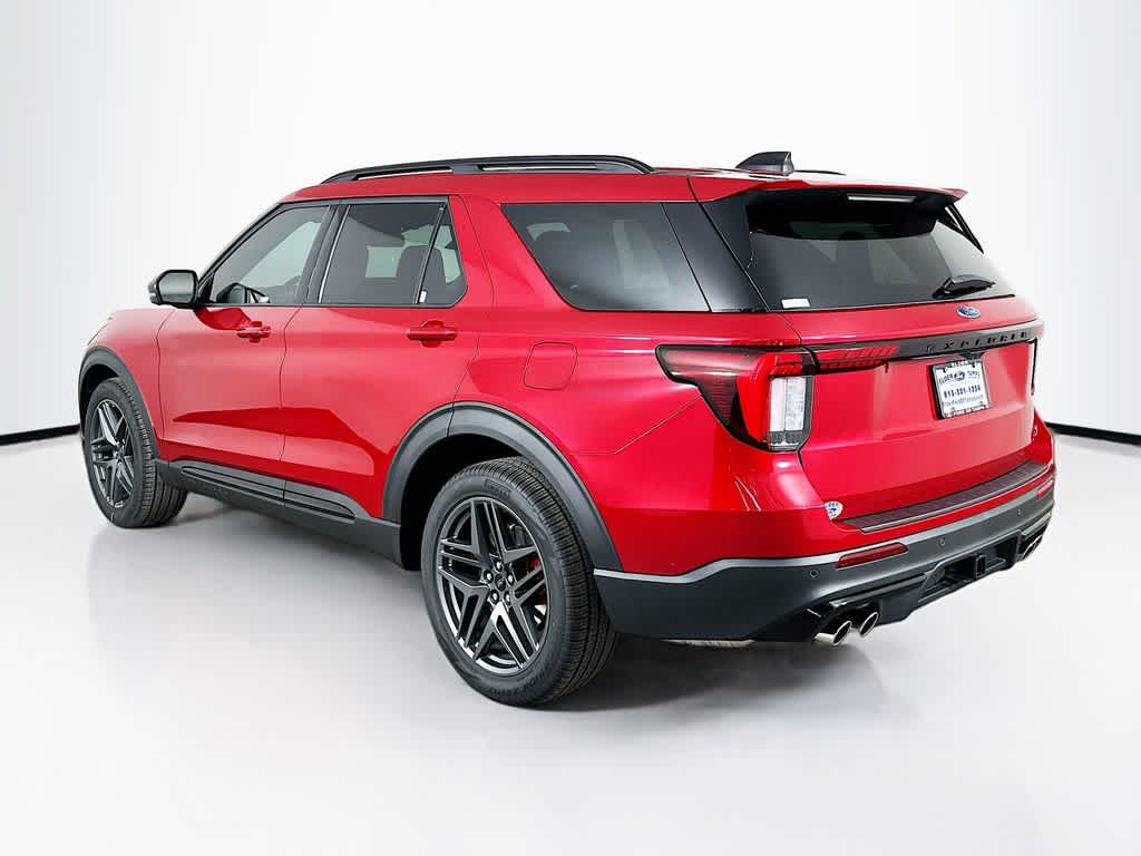 2025 Ford Explorer ST 4