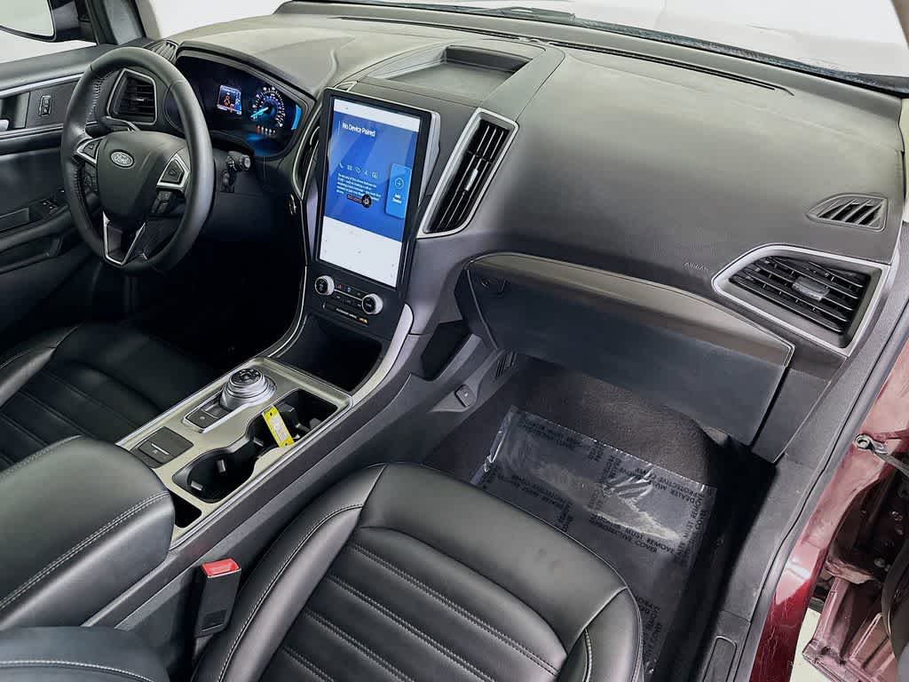 Thumbnail: 2022 Ford Edge - 32