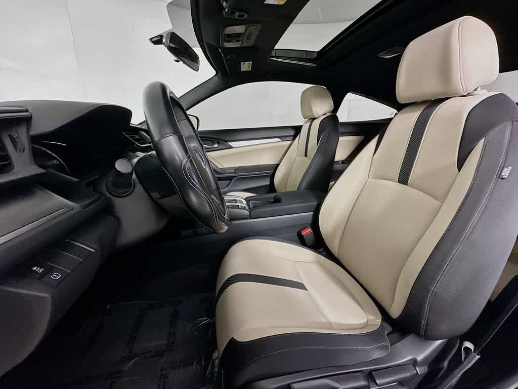 Thumbnail: 2016 Honda Civic - 11