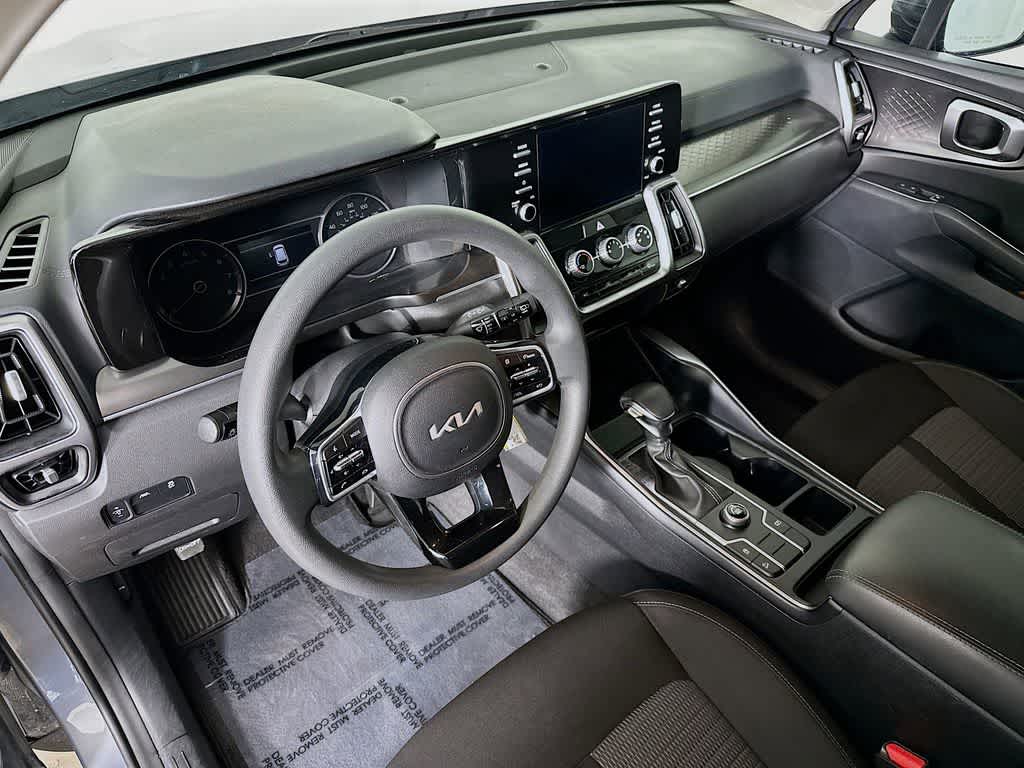 Thumbnail: 2023 Kia Sorento - 2