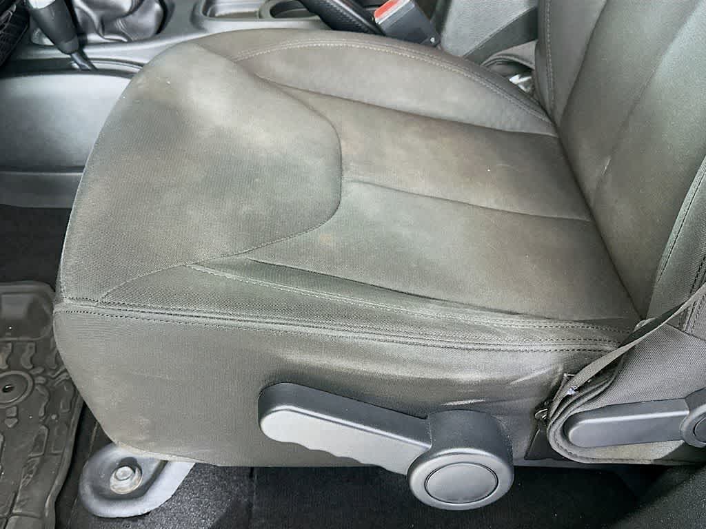 Thumbnail: 2016 Jeep Wrangler - 26