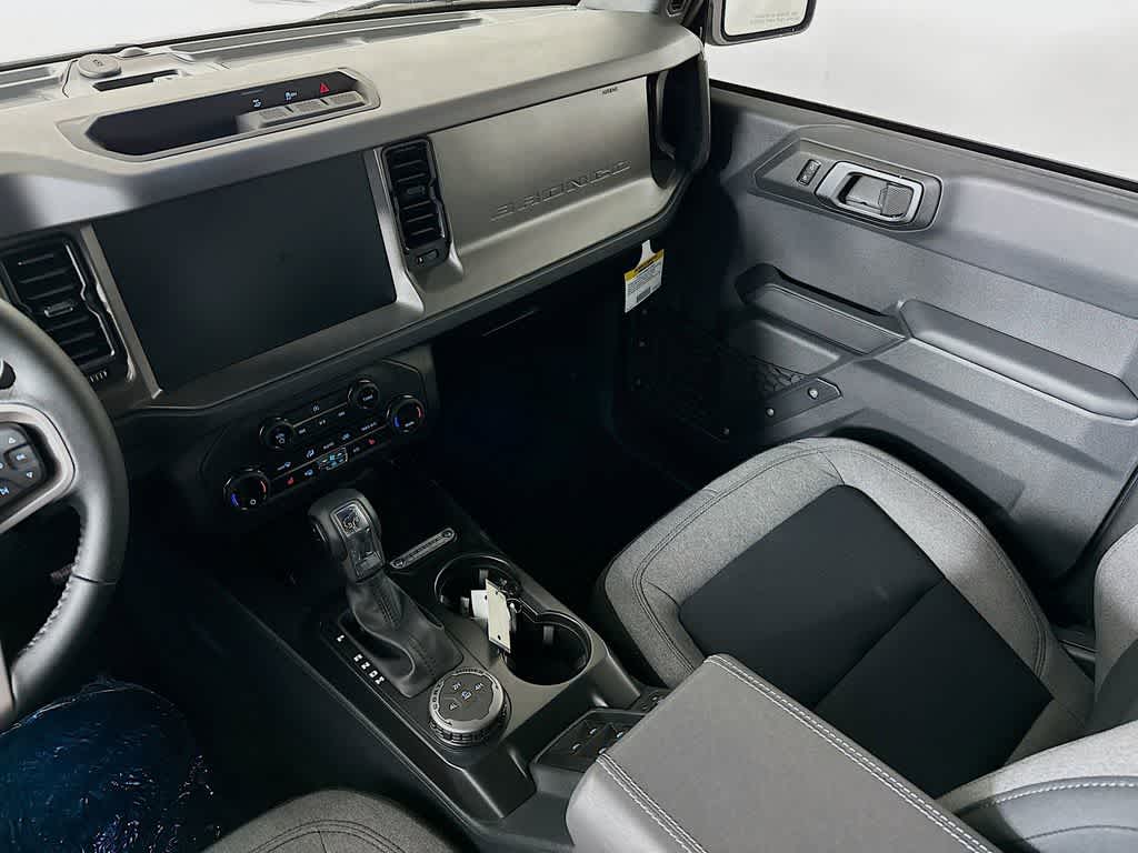 Thumbnail: 2025 Ford Bronco - 11