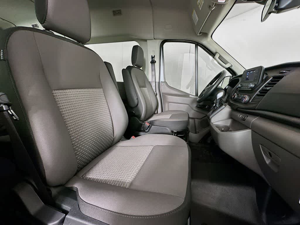 Thumbnail: 2025 Ford Econoline - 13