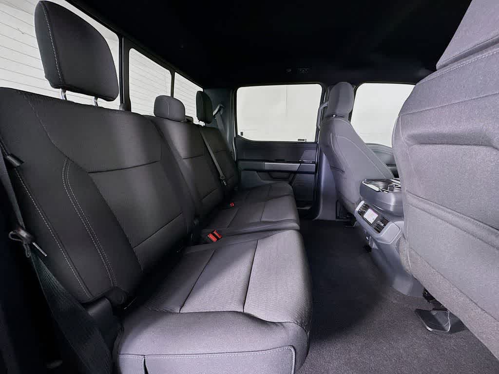 Thumbnail: 2025 Ford F-150 - 32