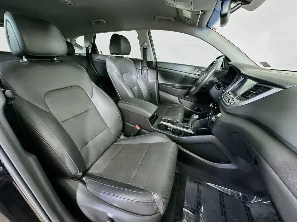 Thumbnail: 2018 Hyundai Tucson - 15