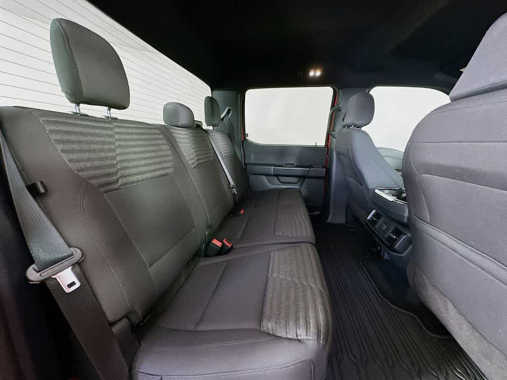 2022 Ford F-150 XL 32