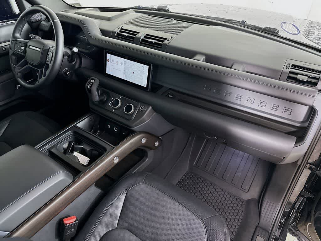 Thumbnail: 2024 Land Rover Defender - 32