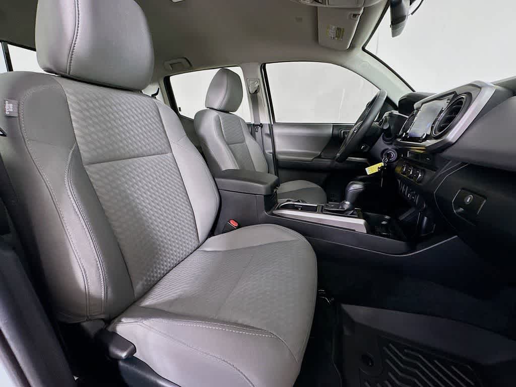 Thumbnail: 2022 Toyota Tacoma - 14