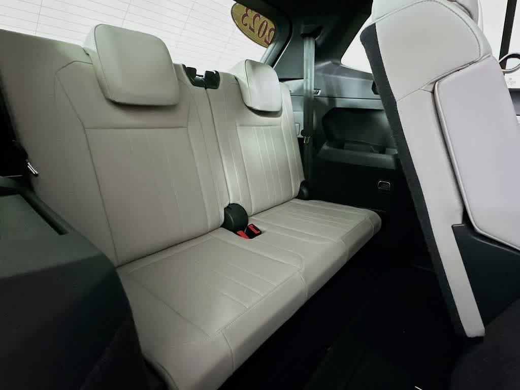 Thumbnail: 2023 Volkswagen Tiguan - 31