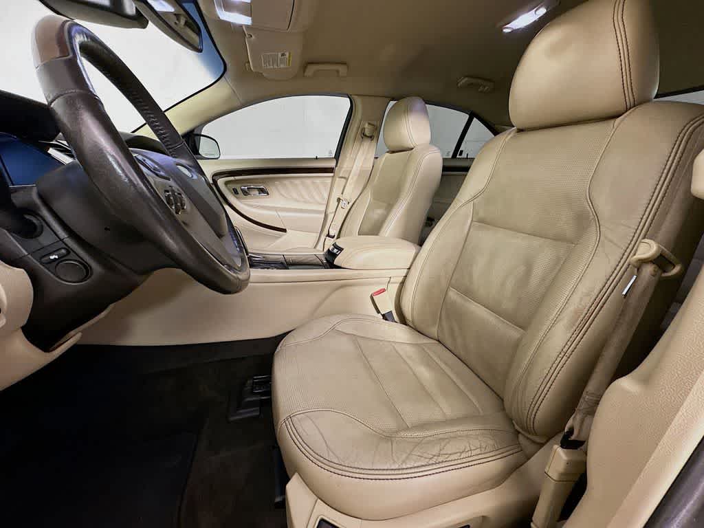 Thumbnail: 2014 Ford Taurus - 12