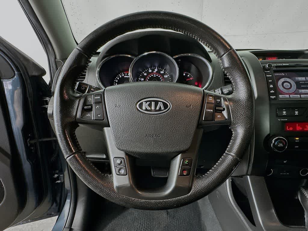 Thumbnail: 2011 Kia Sorento - 15