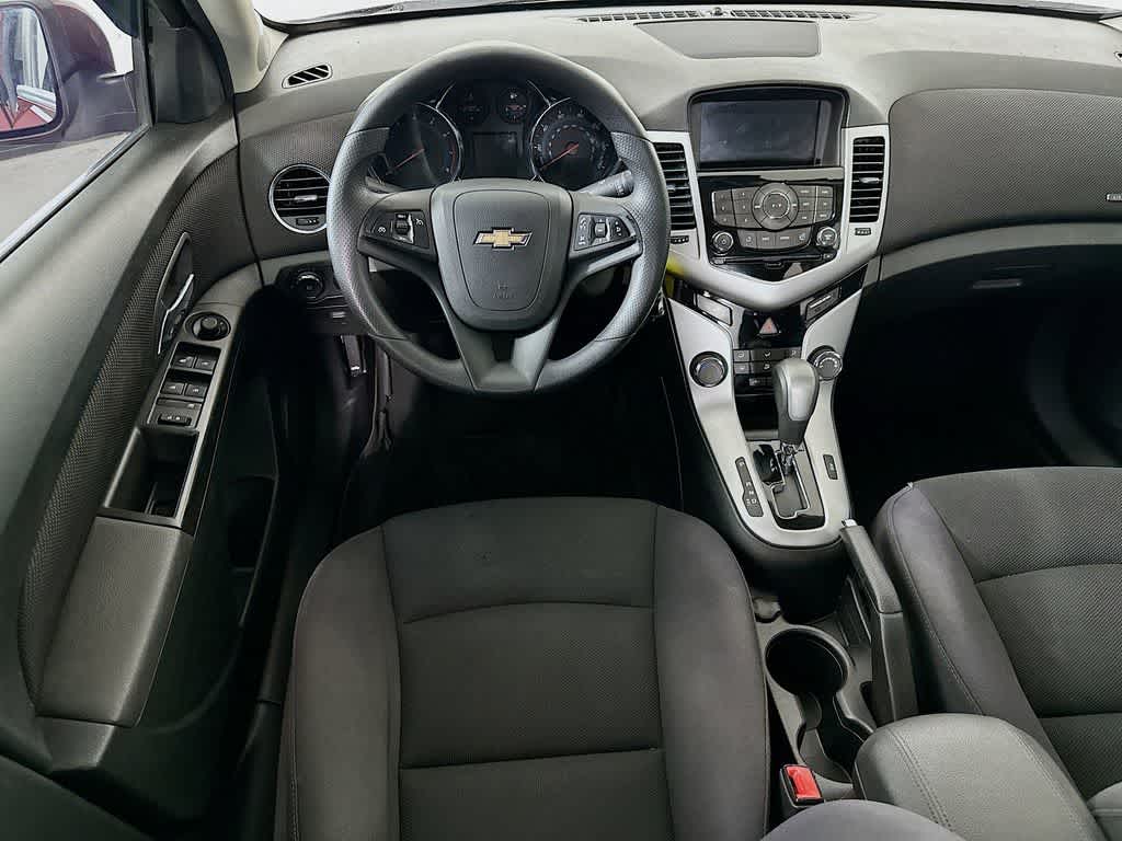 Thumbnail: 2015 Chevrolet Cruze - 10