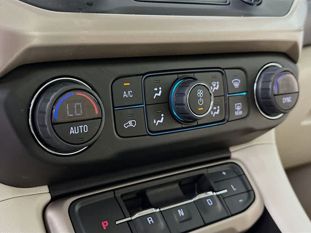 2022 GMC Acadia Denali 18