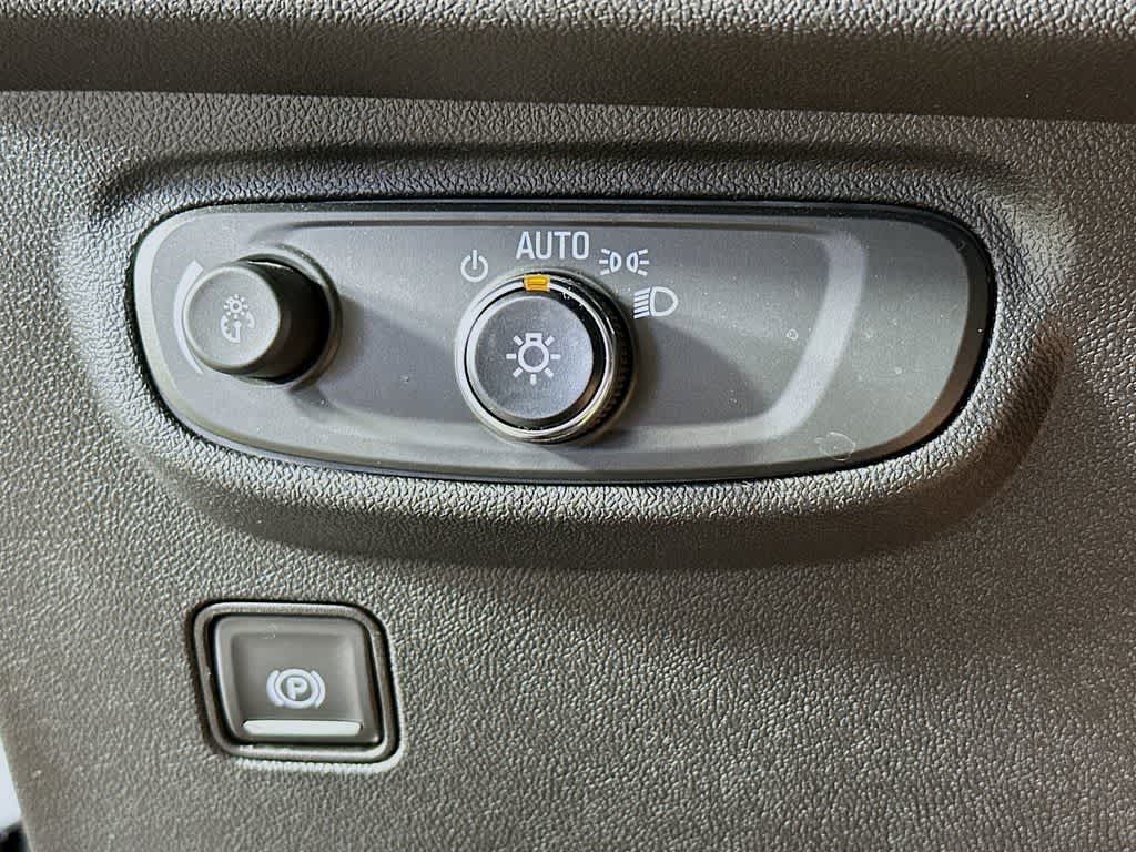 Thumbnail: 2022 GMC Terrain - 26