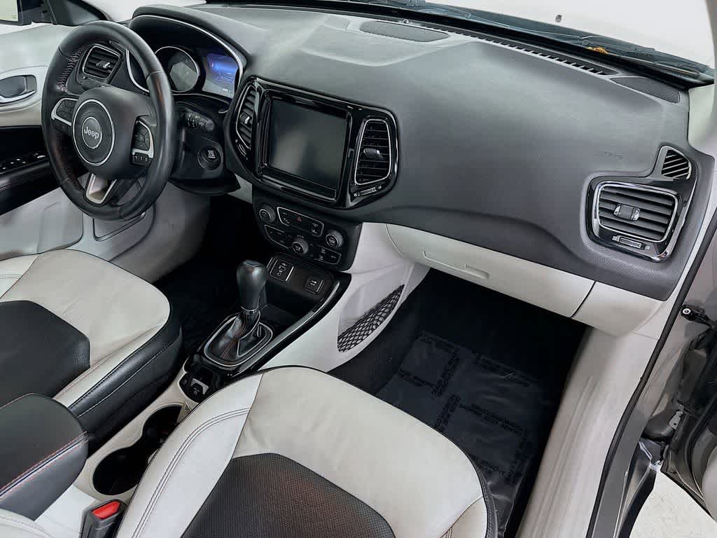 Thumbnail: 2021 Jeep Compass - 32