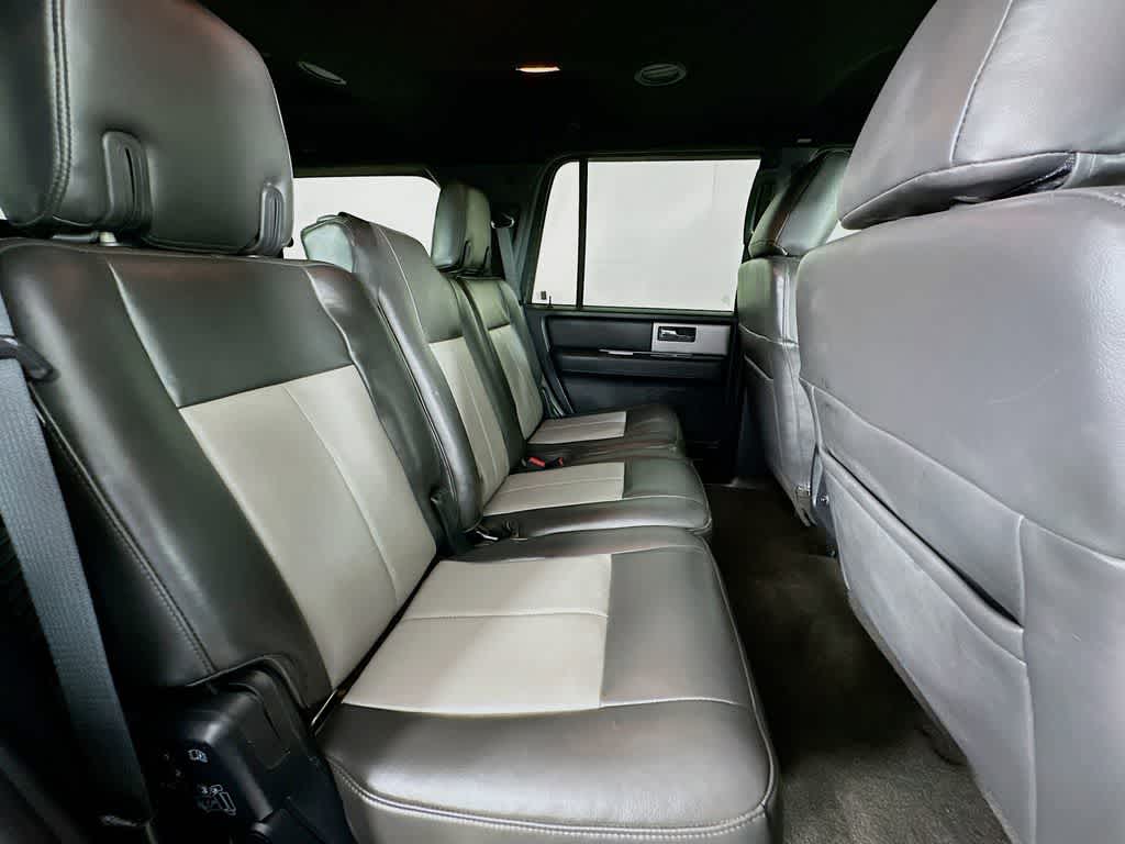 2016 Ford Expedition XLT 31