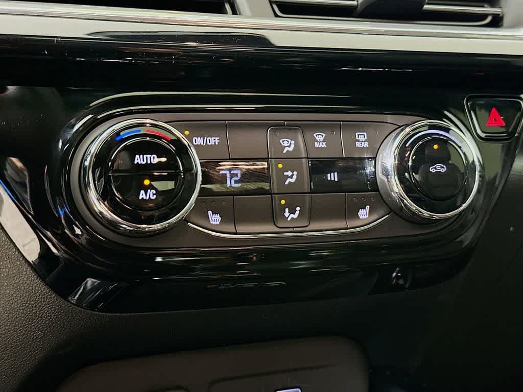 Thumbnail: 2024 Chevrolet Trax - 17