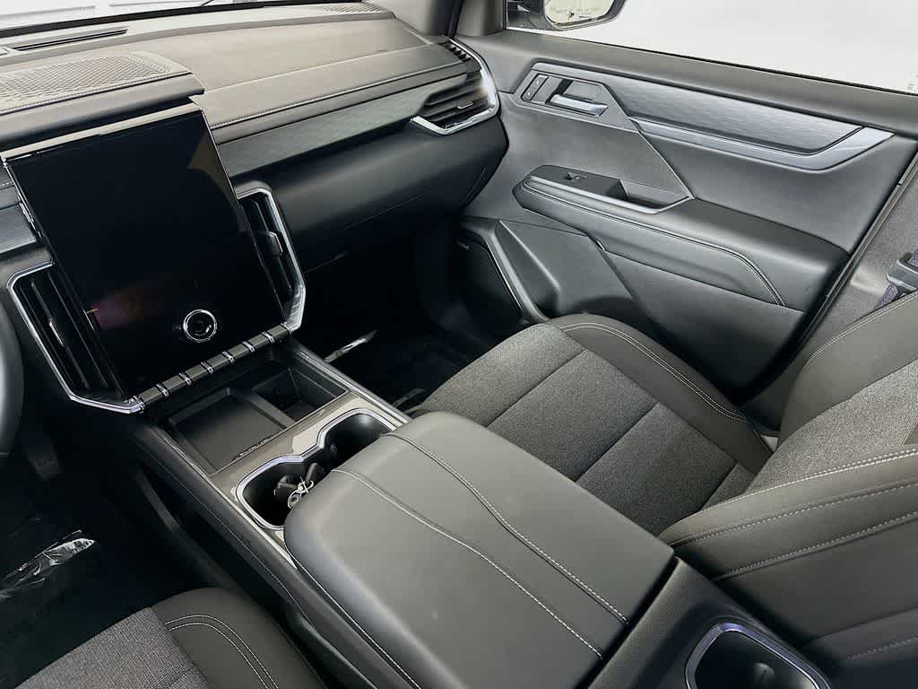 Thumbnail: 2025 GMC Acadia - 11