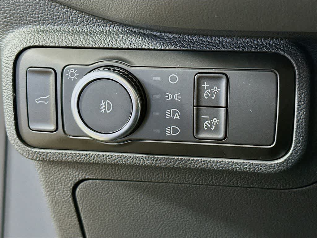 Thumbnail: 2026 Ford Explorer - 26