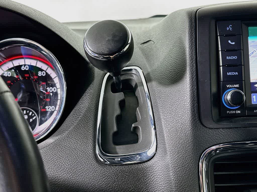 Thumbnail: 2019 Dodge Grand Caravan - 18