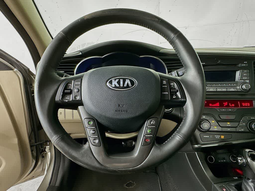 Thumbnail: 2012 Kia Optima - 16