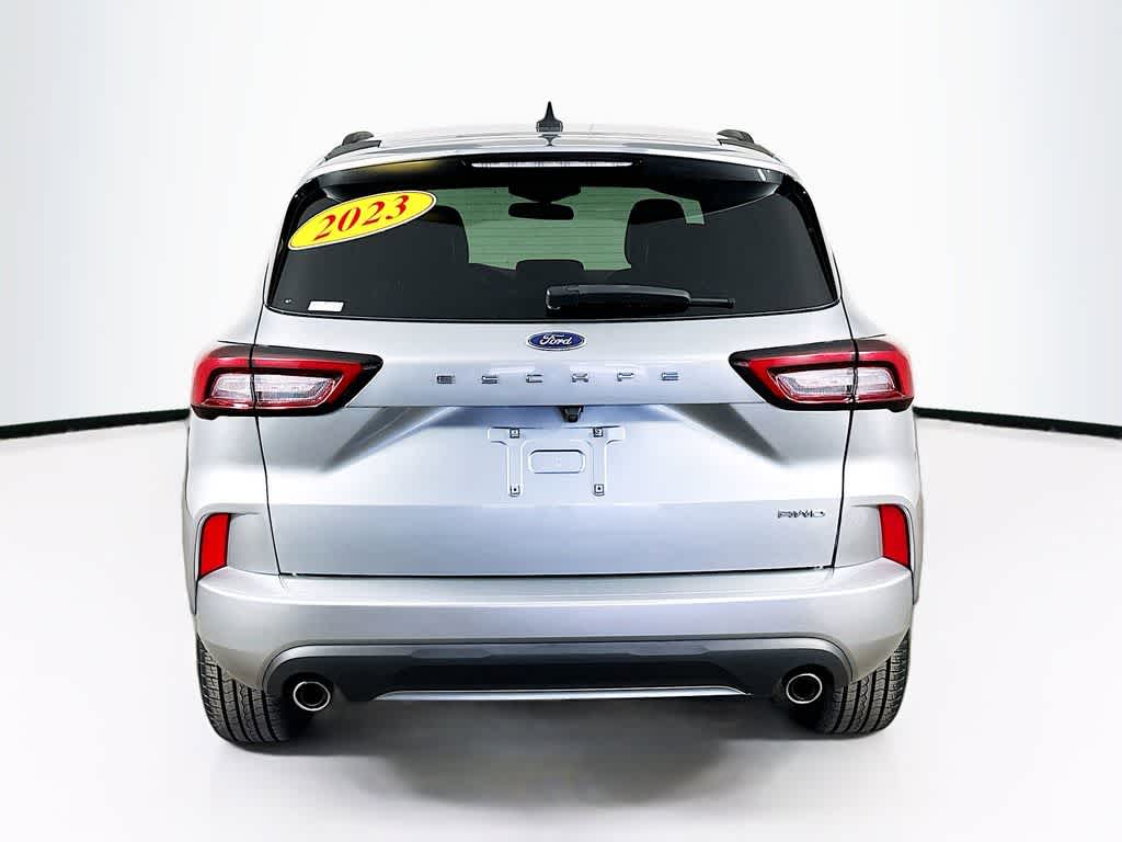 Thumbnail: 2023 Ford Escape - 5