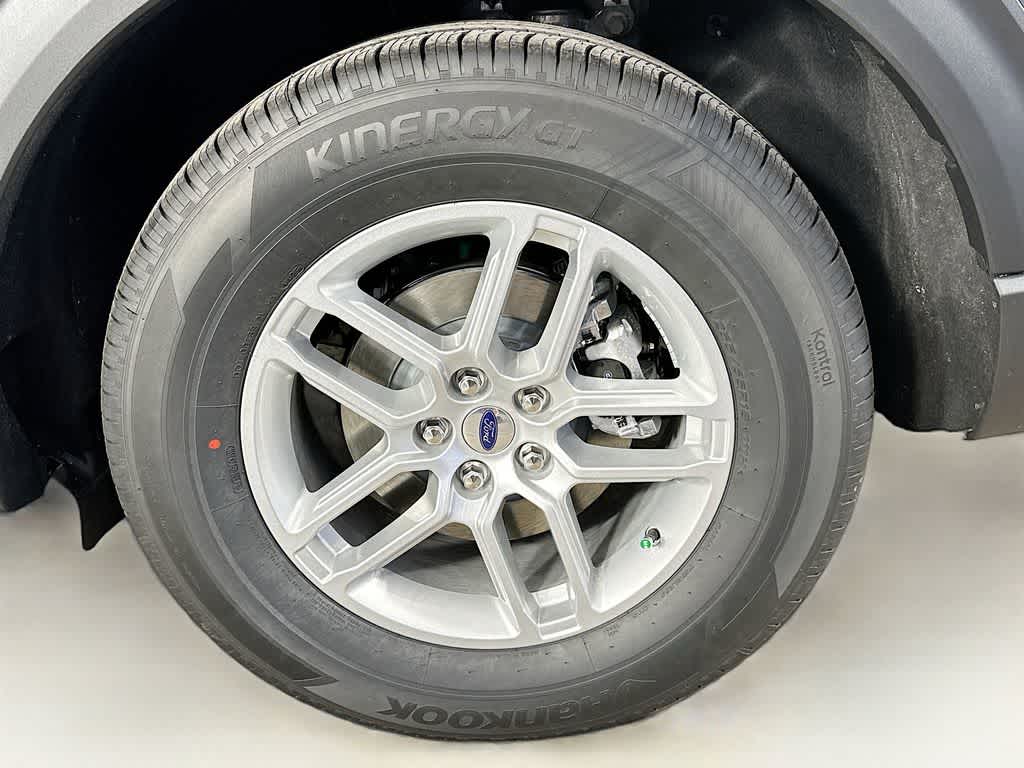 Thumbnail: 2026 Ford Explorer - 9