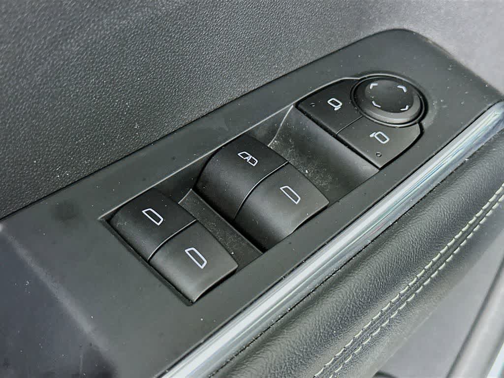 Thumbnail: 2025 GMC Acadia - 29