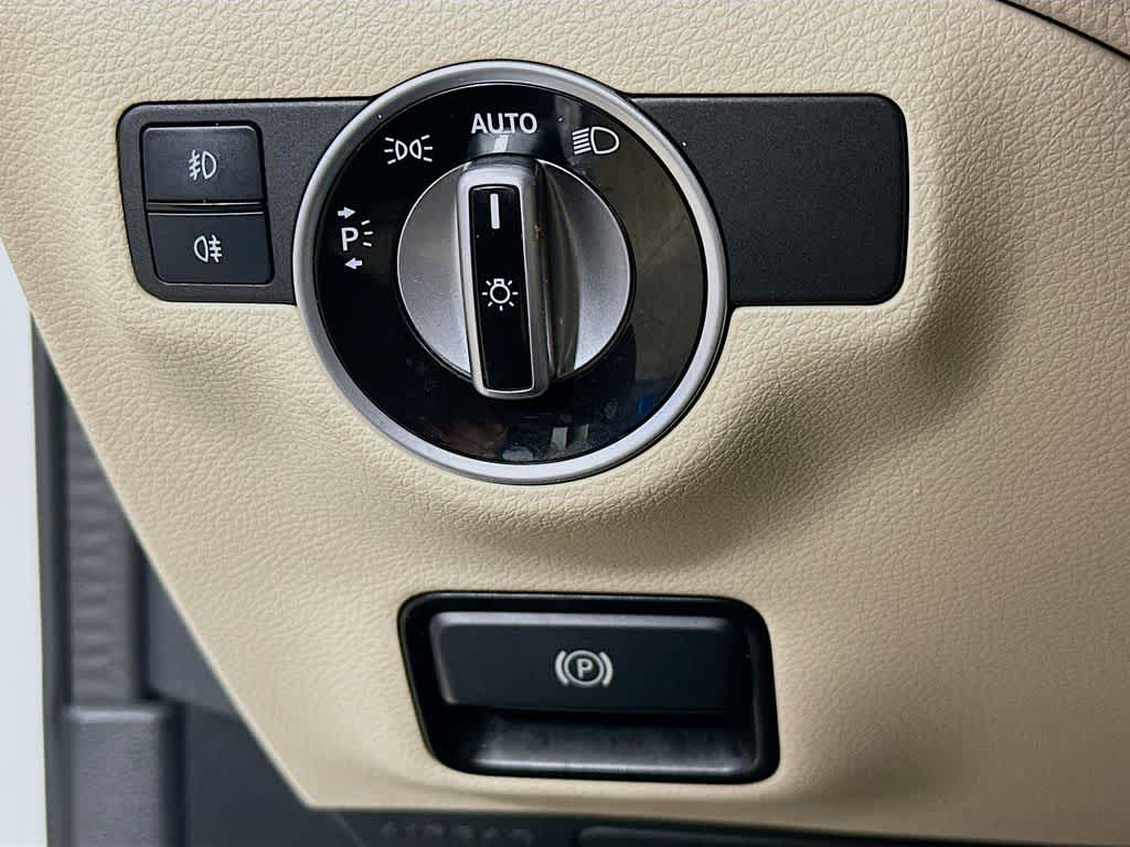 Thumbnail: 2018 Mercedes-Benz GLA - 27