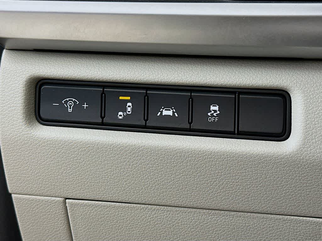 Thumbnail: 2021 Kia Telluride - 26