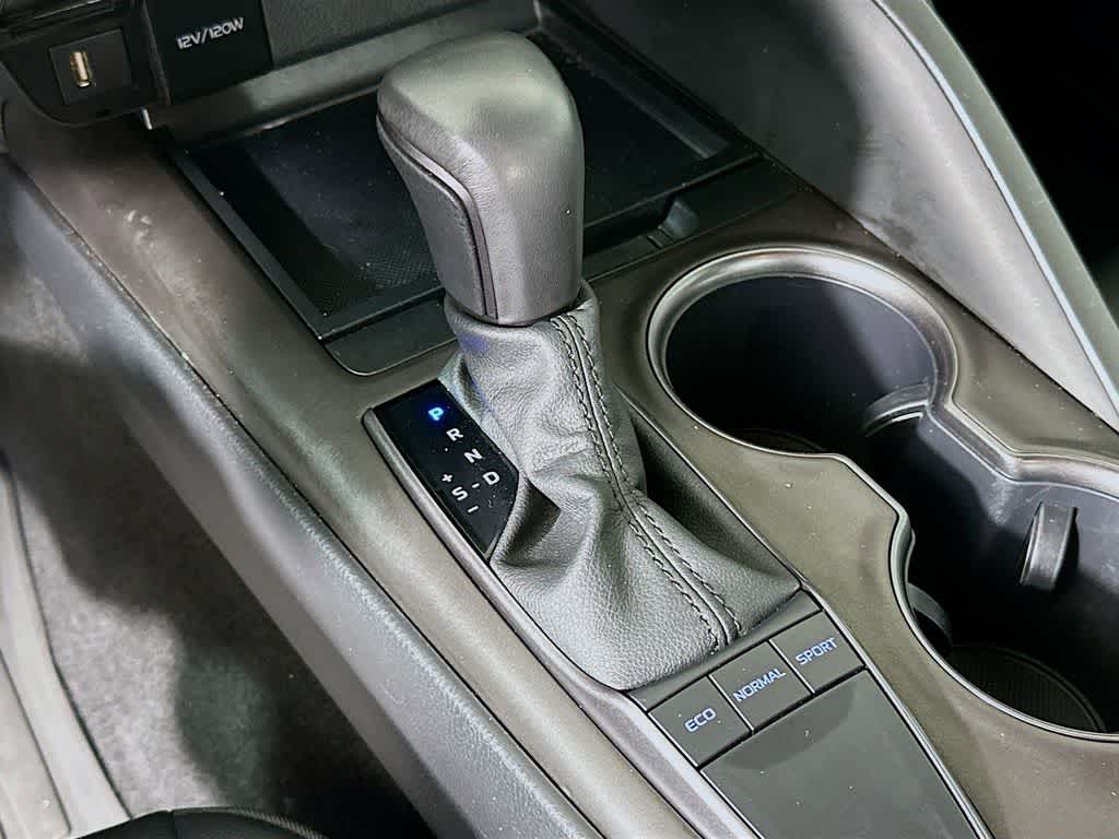 Thumbnail: 2024 Toyota Camry - 18