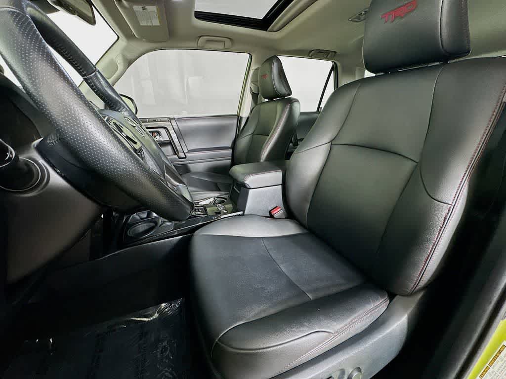 Thumbnail: 2023 Toyota 4Runner - 12