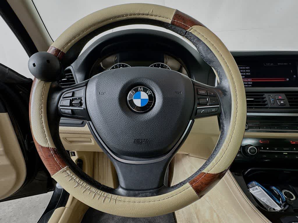 Thumbnail: 2015 BMW 5 Series - 16