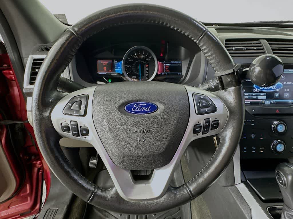 Thumbnail: 2011 Ford Explorer - 16
