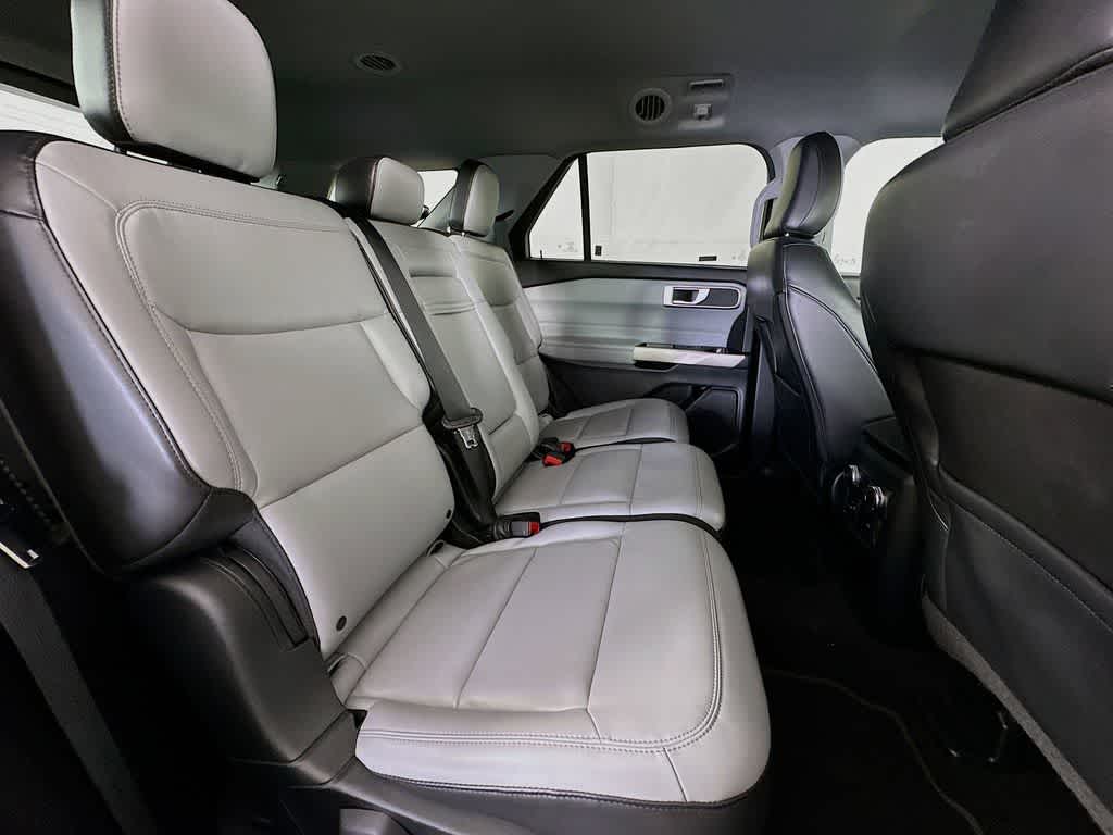 Thumbnail: 2021 Ford Explorer - 33