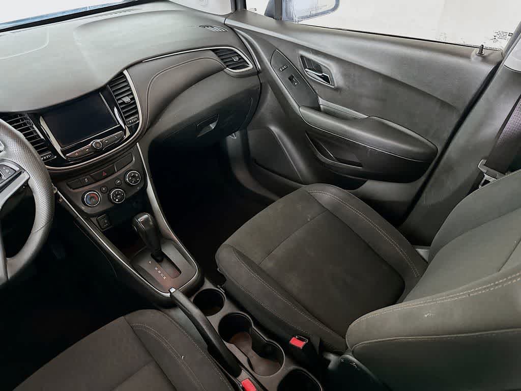 Thumbnail: 2018 Chevrolet Trax - 11