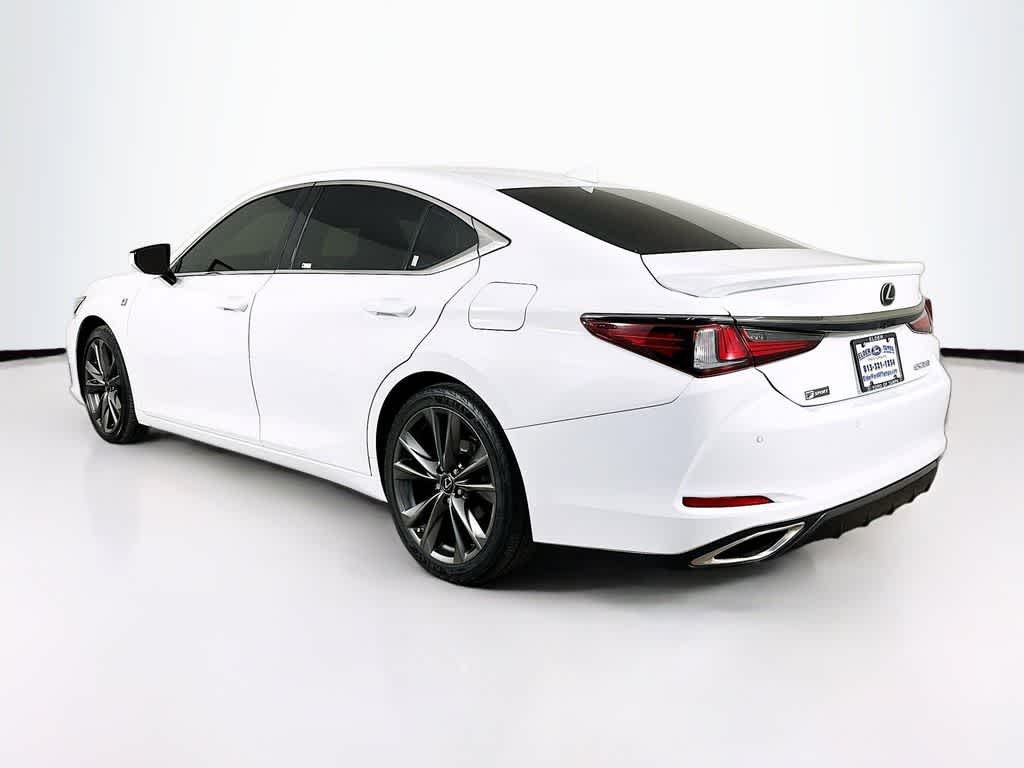 Thumbnail: 2020 Lexus ES - 4