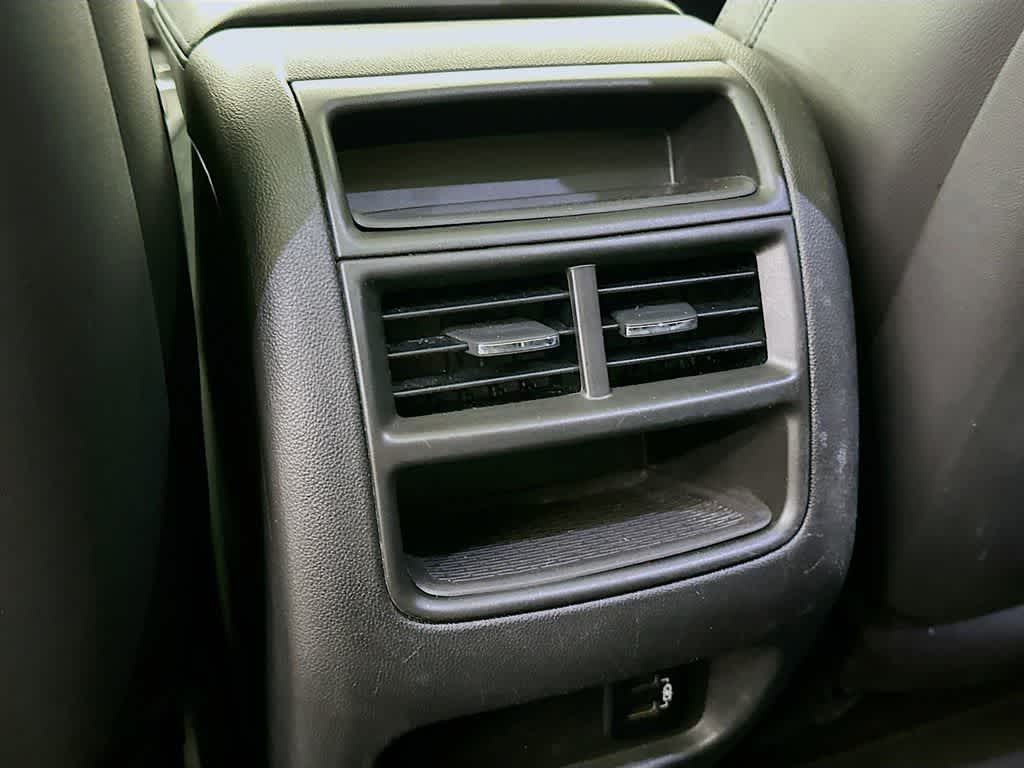 Thumbnail: 2017 Cadillac XT5 - 13