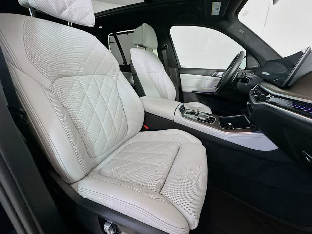 Thumbnail: 2024 BMW X5 - 15