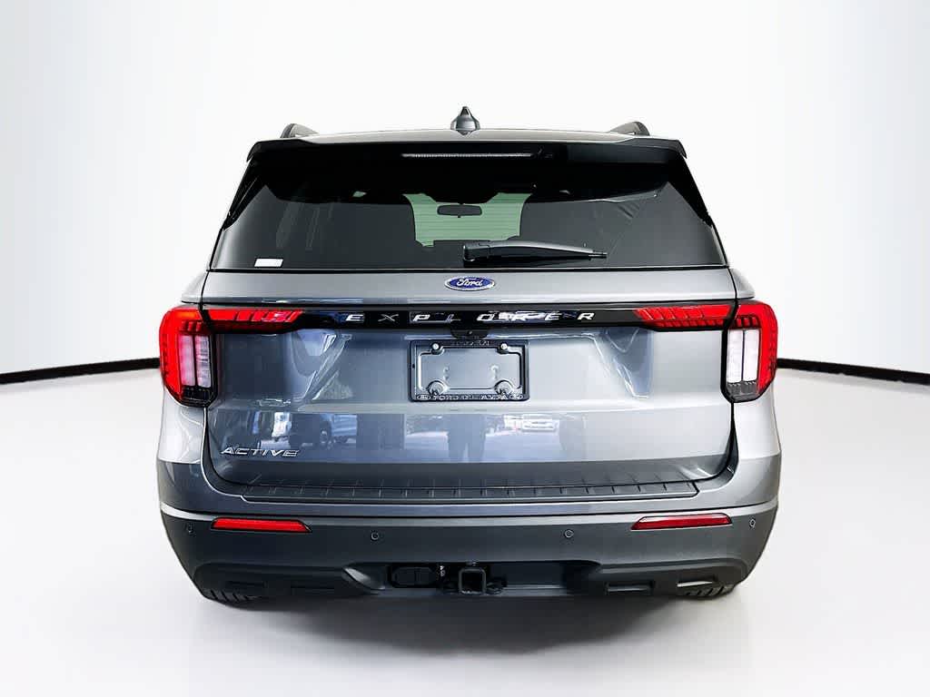 Thumbnail: 2026 Ford Explorer - 5