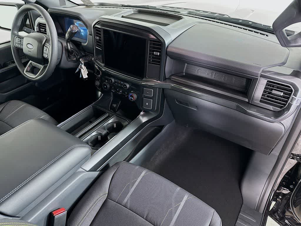 Thumbnail: 2025 Ford F-150 - 32