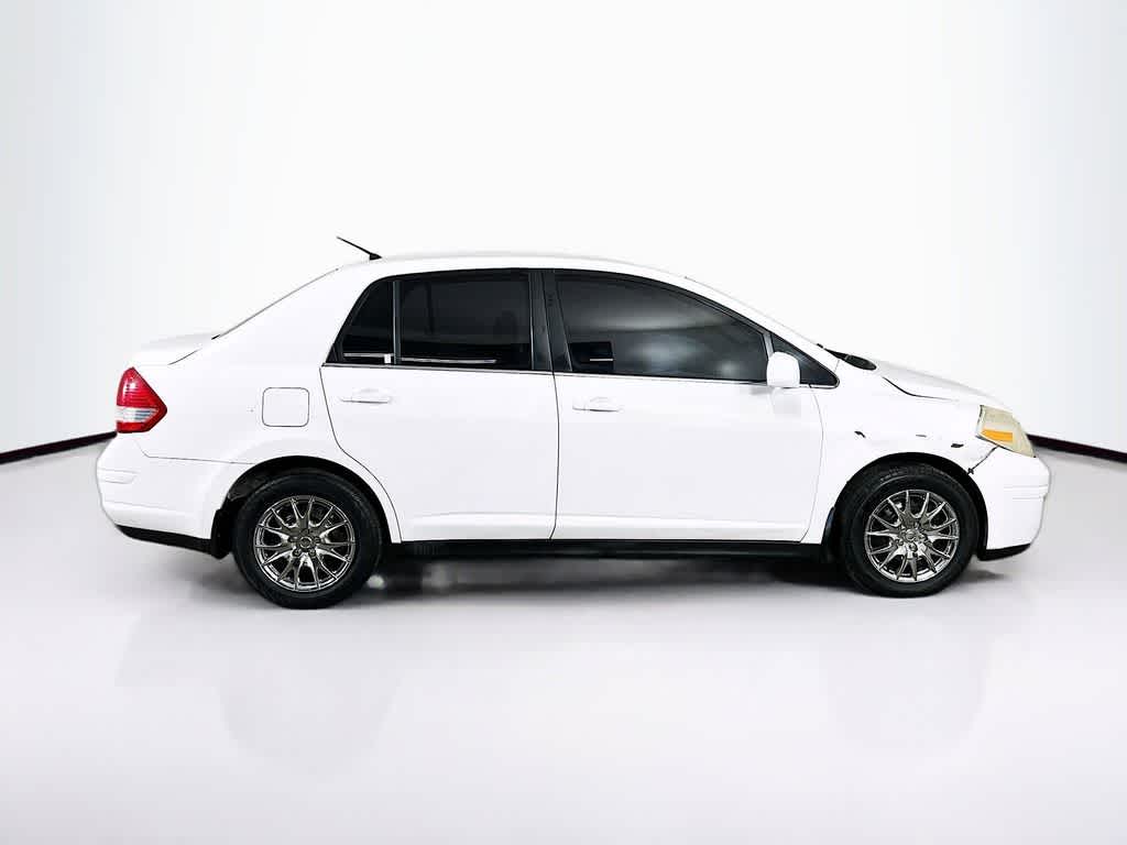 Thumbnail: 2009 Nissan Versa - 24