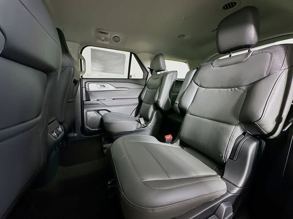 Thumbnail: 2026 Ford Explorer - 14