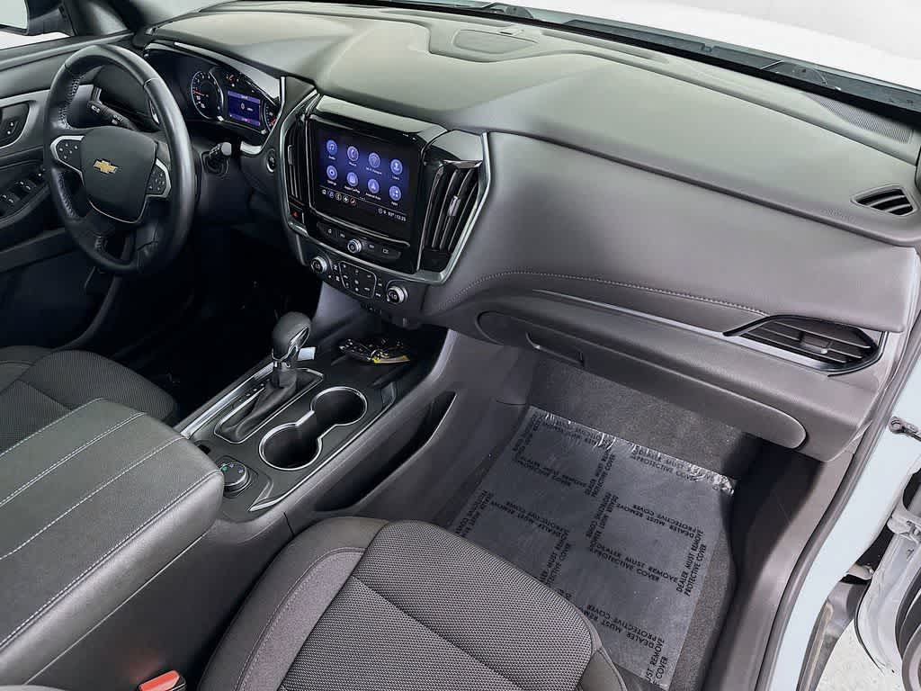 Thumbnail: 2022 Chevrolet Traverse - 31
