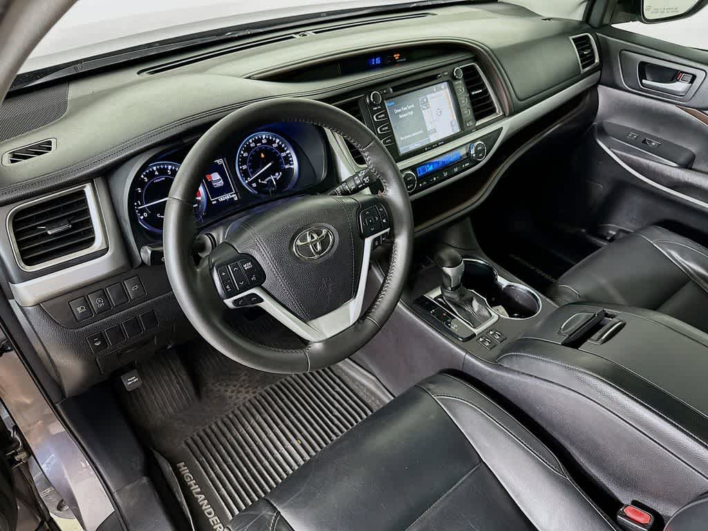 Thumbnail: 2017 Toyota Highlander - 2