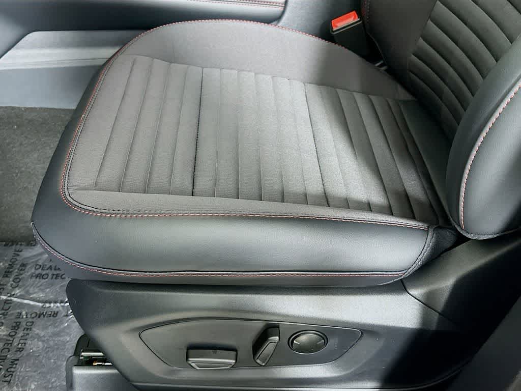 Thumbnail: 2026 Ford Explorer - 31